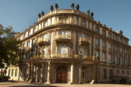 Museum Ephraim Palais in the sun